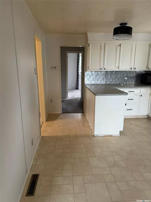 Gull Lake, SK S0N 1A0,4567 Price AVENUE