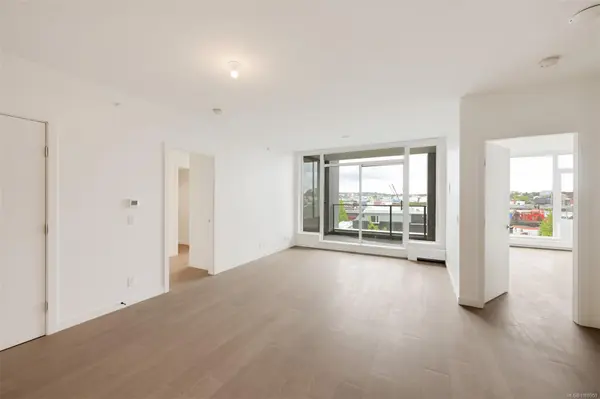 Victoria, BC V9A 0B6,369 Tyee Rd #103