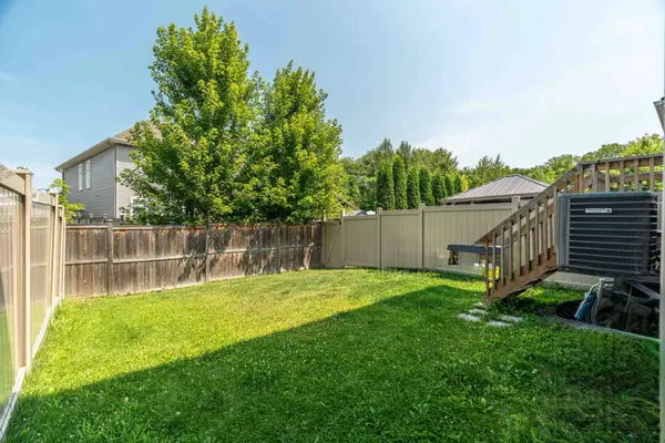 Stittsville - Munster - Richmond, ON K2S 2N1,690 Vivera PL