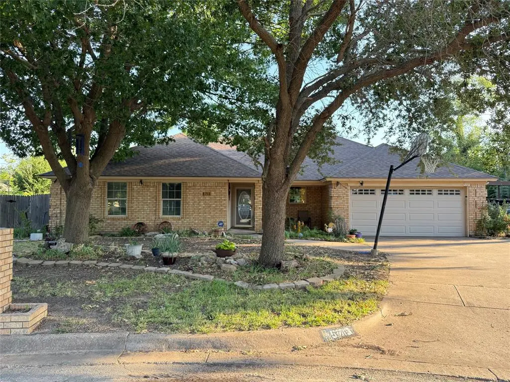 North Richland Hills, TX 76180,5713 Rio De Janeiro Circle