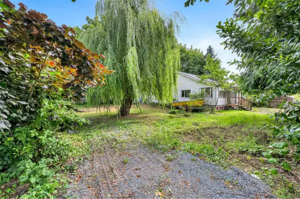 Duncan, BC V9L 2V9,675 Powell St