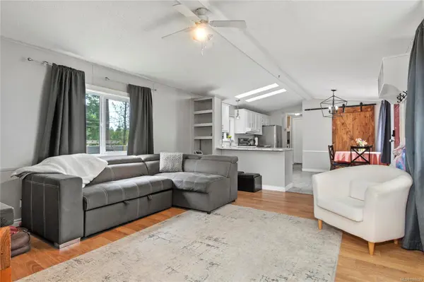 Comox, BC V9N 5N1,2080 Hector Rd