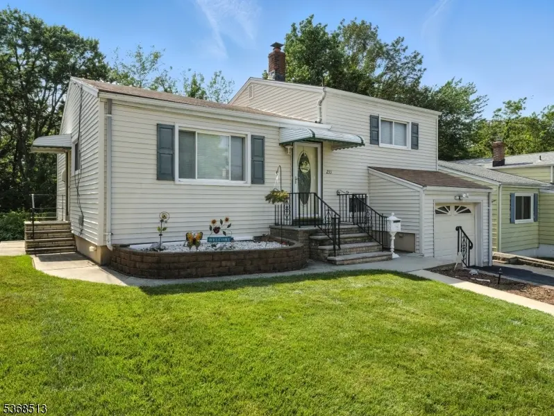 233 Fairway Ave, Belleville Twp., NJ 07109