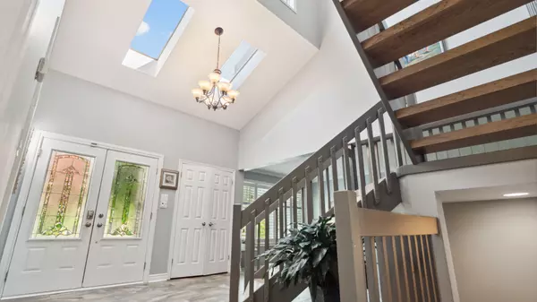 Niagara Falls, ON L2J 4H4,6276 Moretta DR