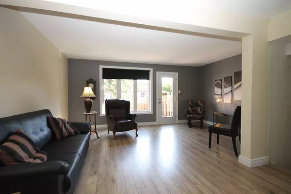 South Of Baseline To Knoxdale, ON K2H 8S4,49 Bellman DR