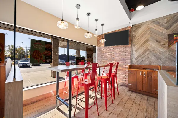 Barrie, ON L4M 5C2,353 Duckworth ST #6