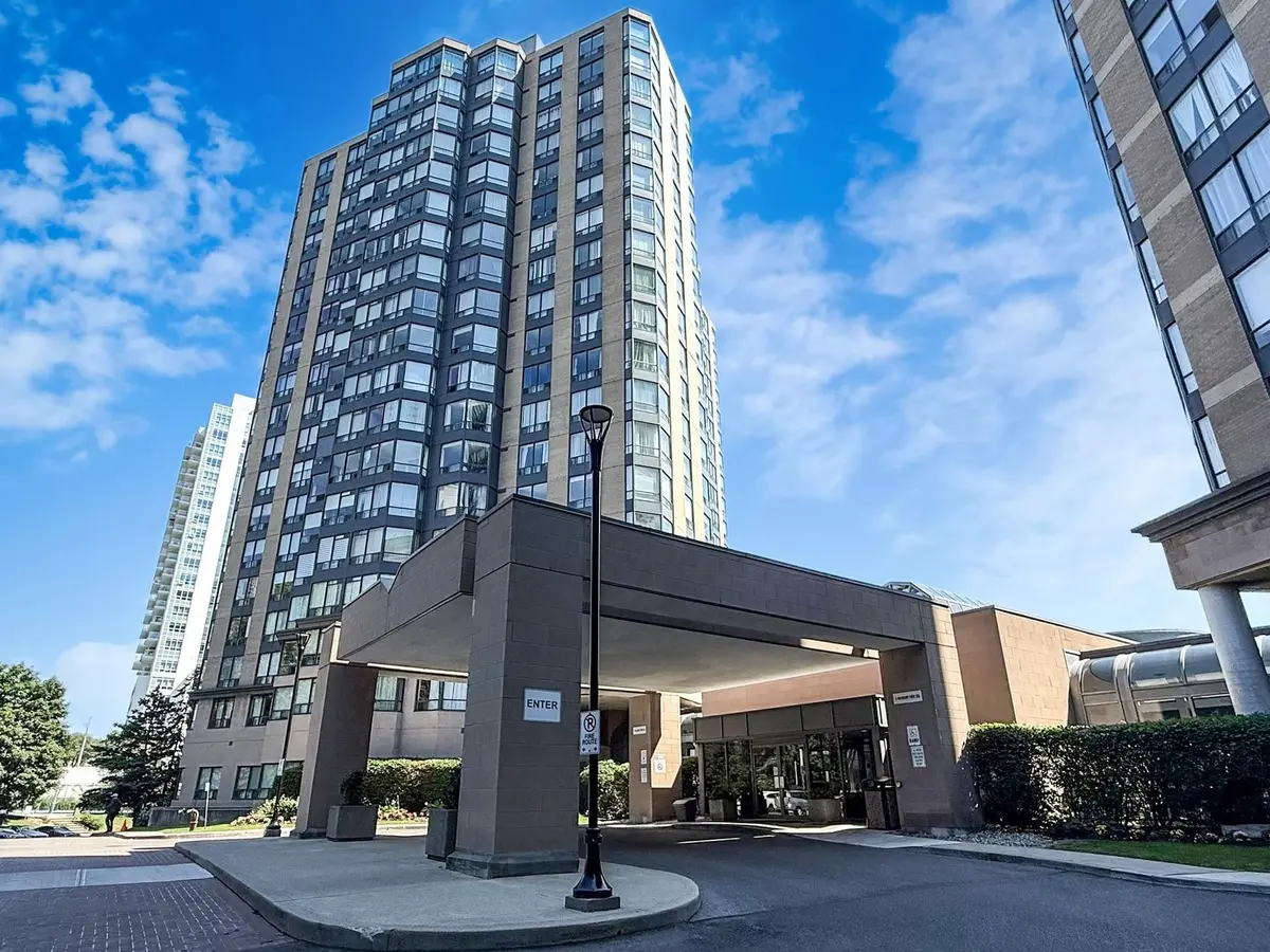 Toronto W04, ON M9N 3W4,1 Hickory Tree RD #004