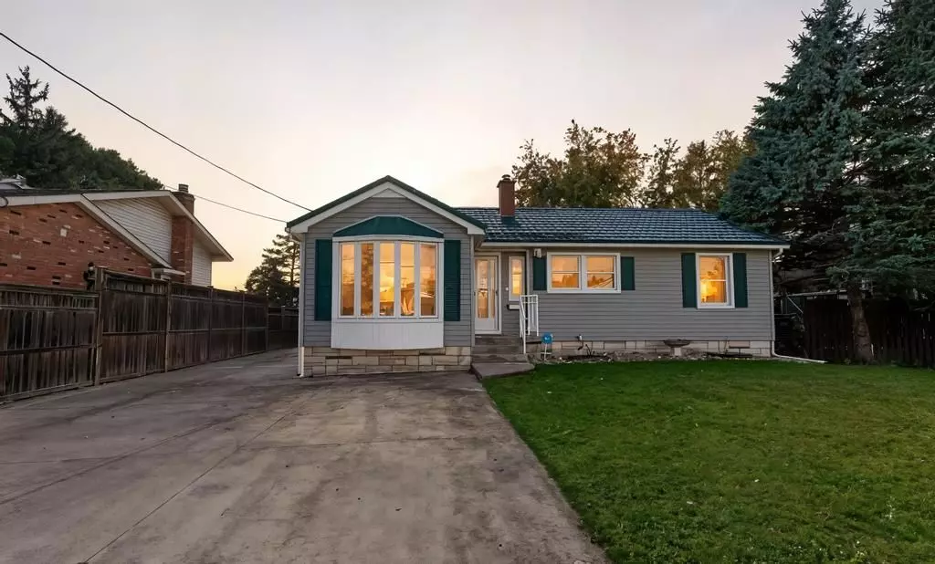 Welland, ON L3C 3N2,24 Hilda ST