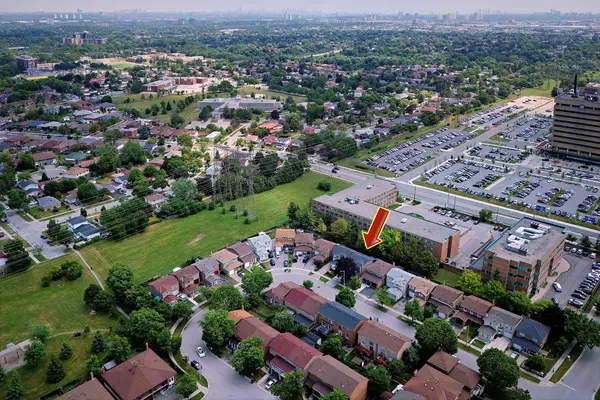 Toronto W10, ON M9V 4M5,17 Brownridge CRES