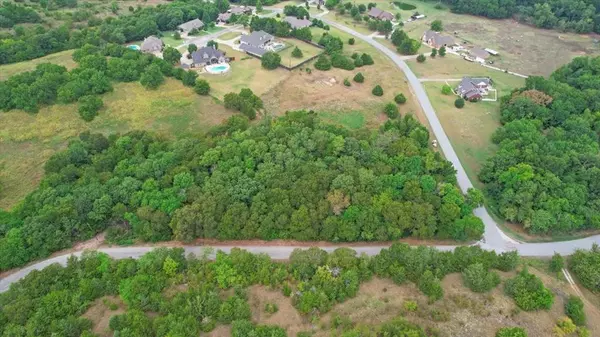 4 Fawn Hollow Trail, Denison, TX 75020
