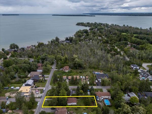 865 Blackwoods AVE,  Innisfil,  ON L9S 1S8