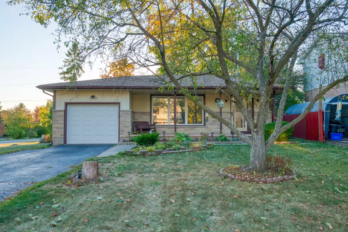 Kingston, ON K7M 5M8,675 Carnaby ST