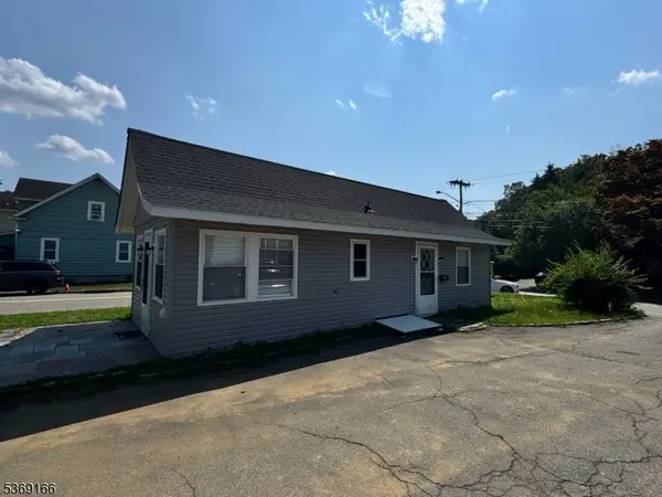 361 W Clinton St, Dover Town, NJ 07801