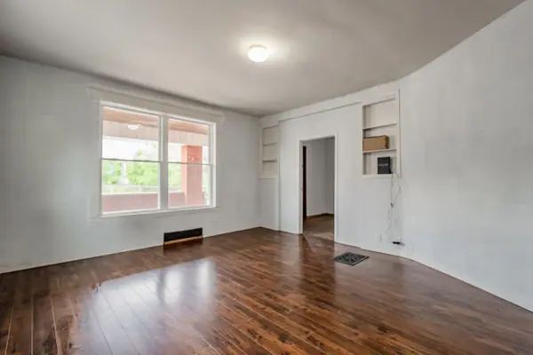 Niagara Falls, ON L2E 1S9,4865 ARMOURY ST