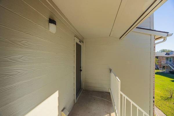 Carrollton, TX 75006,2200 E Trinity Mills Road #214