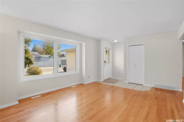 Saskatoon, SK S7N 3Z8,102 Bonli CRESCENT