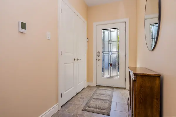 Collingwood, ON L9Y 1E5,100 Second ST #5