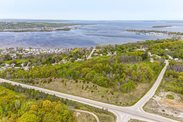 Tay, ON L0K 2A0,400 Newton ST