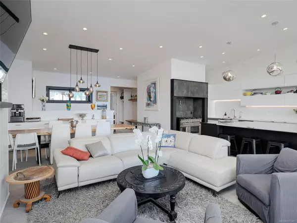 Sooke, BC V9Z 1L8,7551 Ocean Park Pl