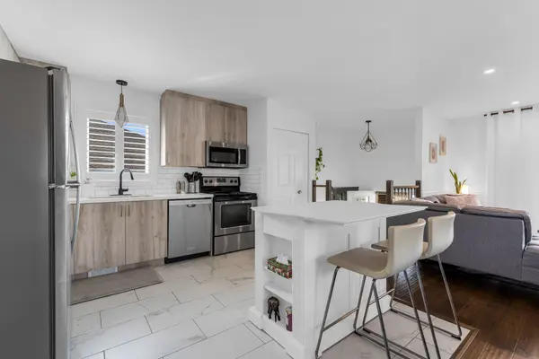 Niagara Falls, ON L2H 3A9,8142 Marcon ST