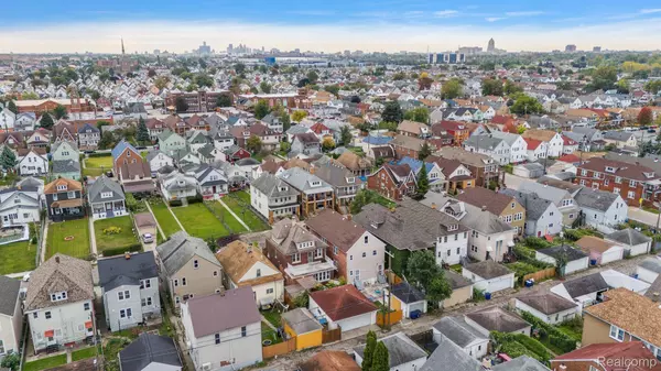 Hamtramck, MI 48212,2649 CASMERE ST