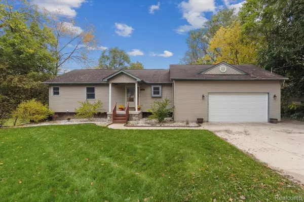 Brighton, MI 48116,10540 KENRICH DR