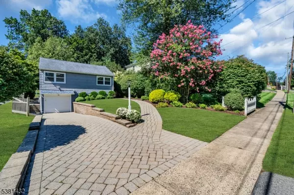 68 Hillside Ave, Florham Park Boro, NJ 07932