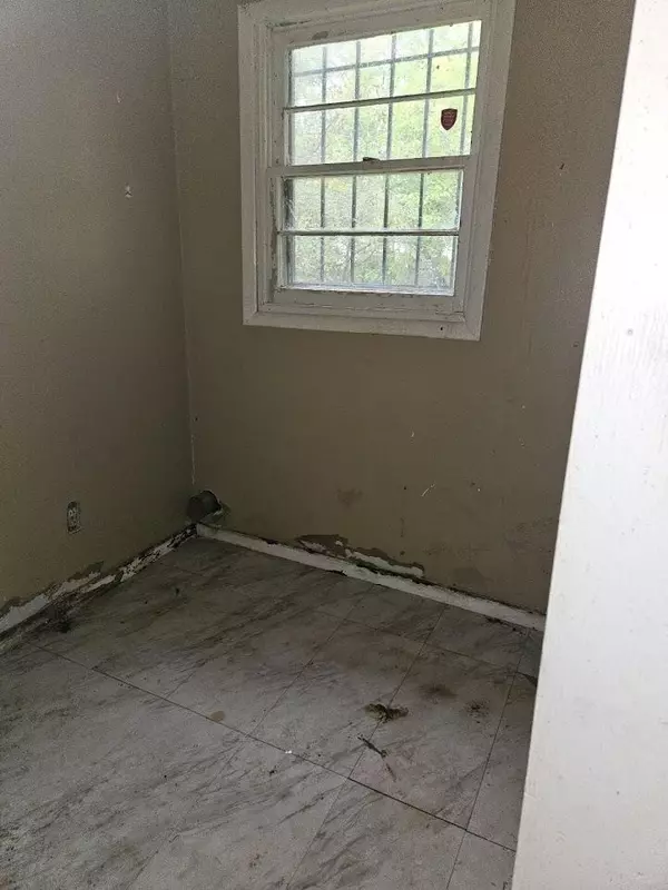 Flint, MI 48503,1851 Seymour AVE