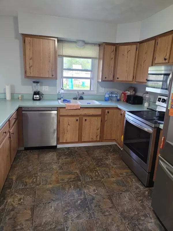 Sturgis, MI 49091,1017 Lauri