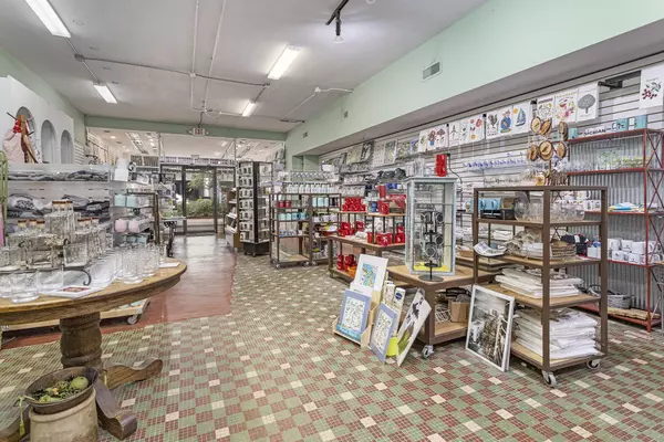 Kalamazoo, MI 49007,223 S Kalamazoo Mall