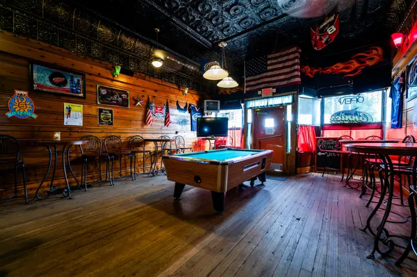 8968 First ST, Baroda Vllg, MI 49101