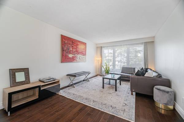 Milton, ON L9T 4J2,796 Childs DR