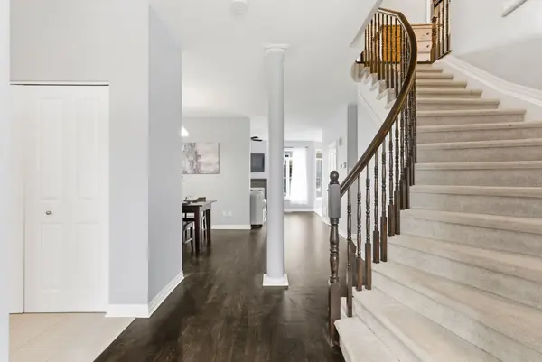 677 SUNBURST ST, Leitrim, ON K1T 0L2