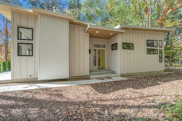 South Haven, MI 49090,7239 Maple ST