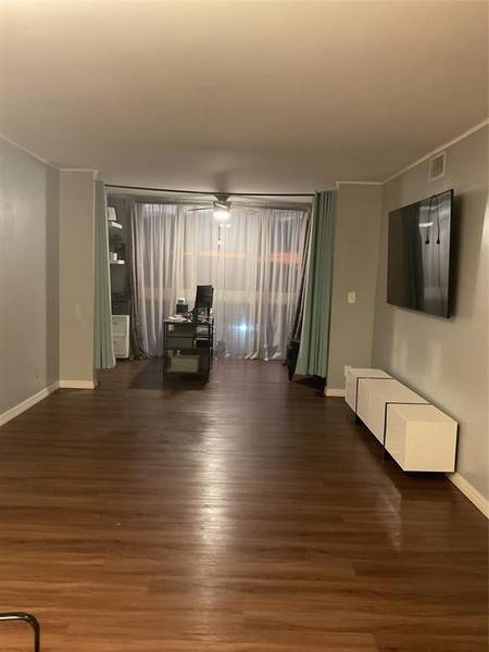 7840 NW 50th St #504, Lauderhill, FL 33351