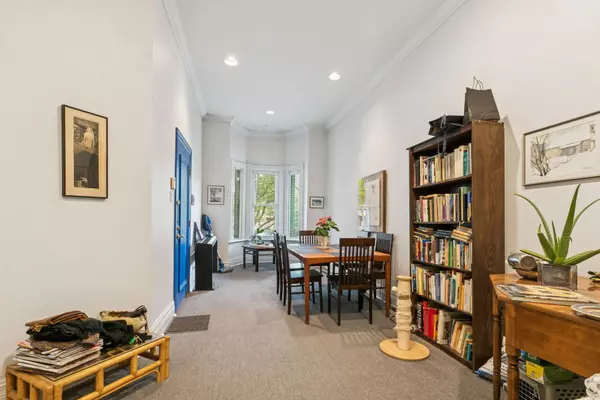 Toronto C08, ON M5A 2W1,414 Ontario ST