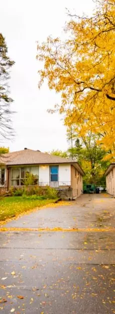 Toronto C13, ON M3A 2Y7,76 Pintail CRES