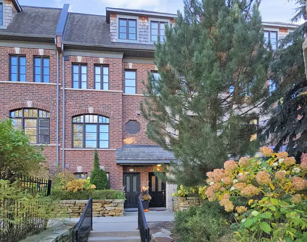 8 Agar LN, Vaughan, ON L4L 0C5