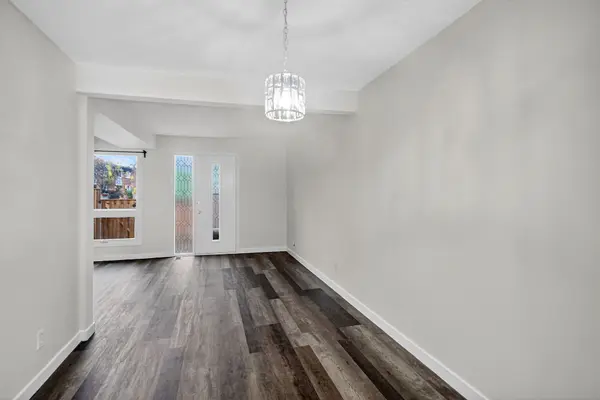 Hunt Club - South Keys And Area, ON K1V 0E7,109 Theresa Private