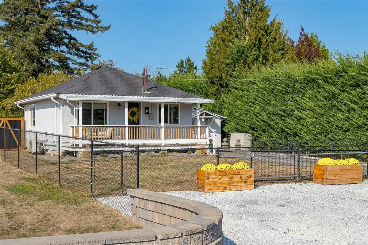 Duncan, BC V9L 5Z3,6678 Lakers Lane