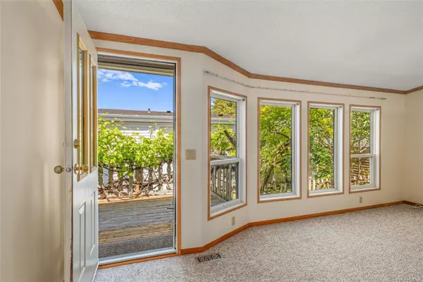 View Royal, BC V9A 7A6,1581 Middle Rd #7