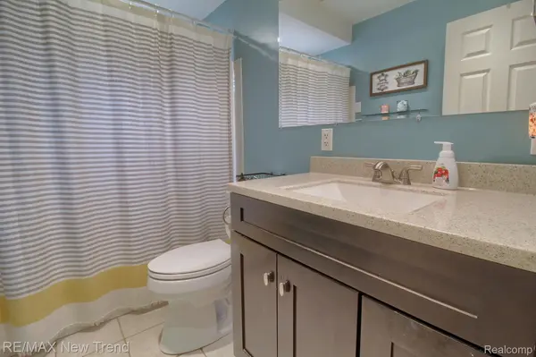 Redford, MI 48239,8951 LUCERNE