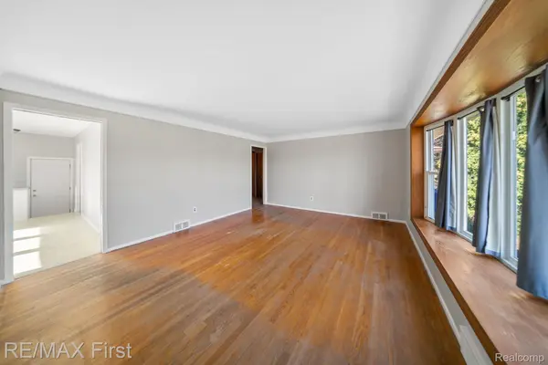 Fraser, MI 48026,18140 WINSOME