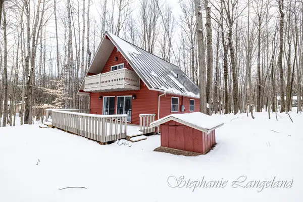 Stanwood, MI 49346,12070 Victoria DR