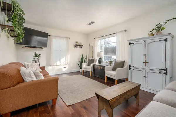 Paw Paw, MI 49079,615 E Berrien ST