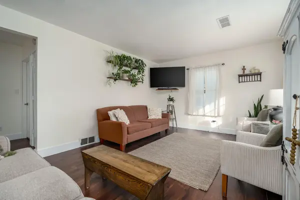 Paw Paw, MI 49079,615 E Berrien ST