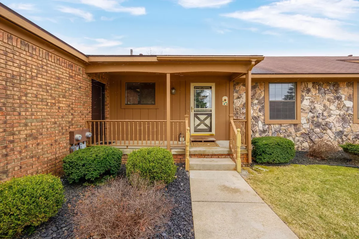 South Lyon, MI 48178,12360 Nantucket DR