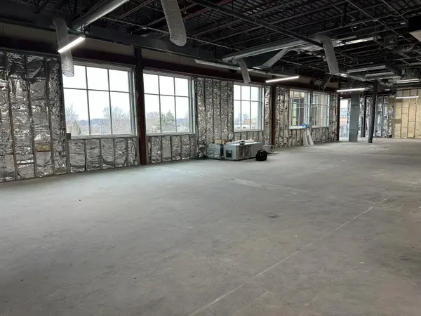 Holland, MI 49423,85 E 8th ST #210, 230