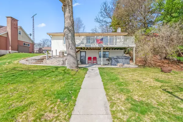 Coldwater, MI 49036,164 Cary Lake DR