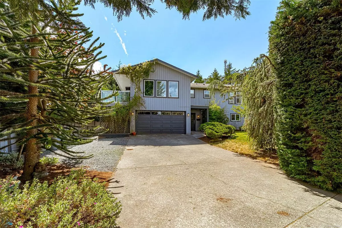 Colwood, BC V9C 2N8,711 Bexhill Rd